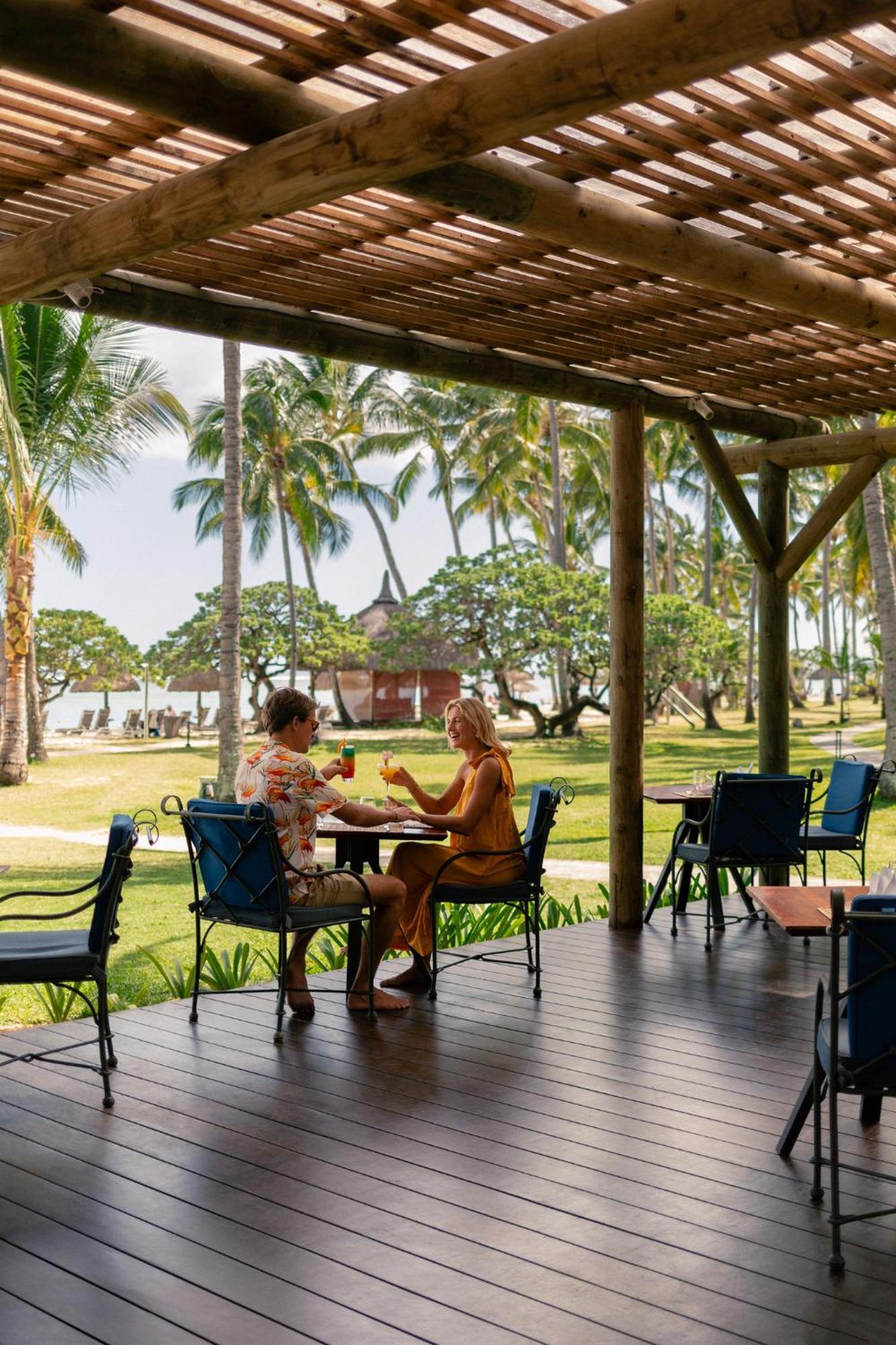 Готель La Pirogue Mauritius Flic en Flac Екстер'єр фото